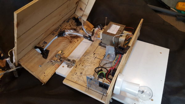 Box of Doom - Lichtenberg Etching Machine - Image 6