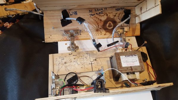 Box of Doom - Lichtenberg Etching Machine - Image 8